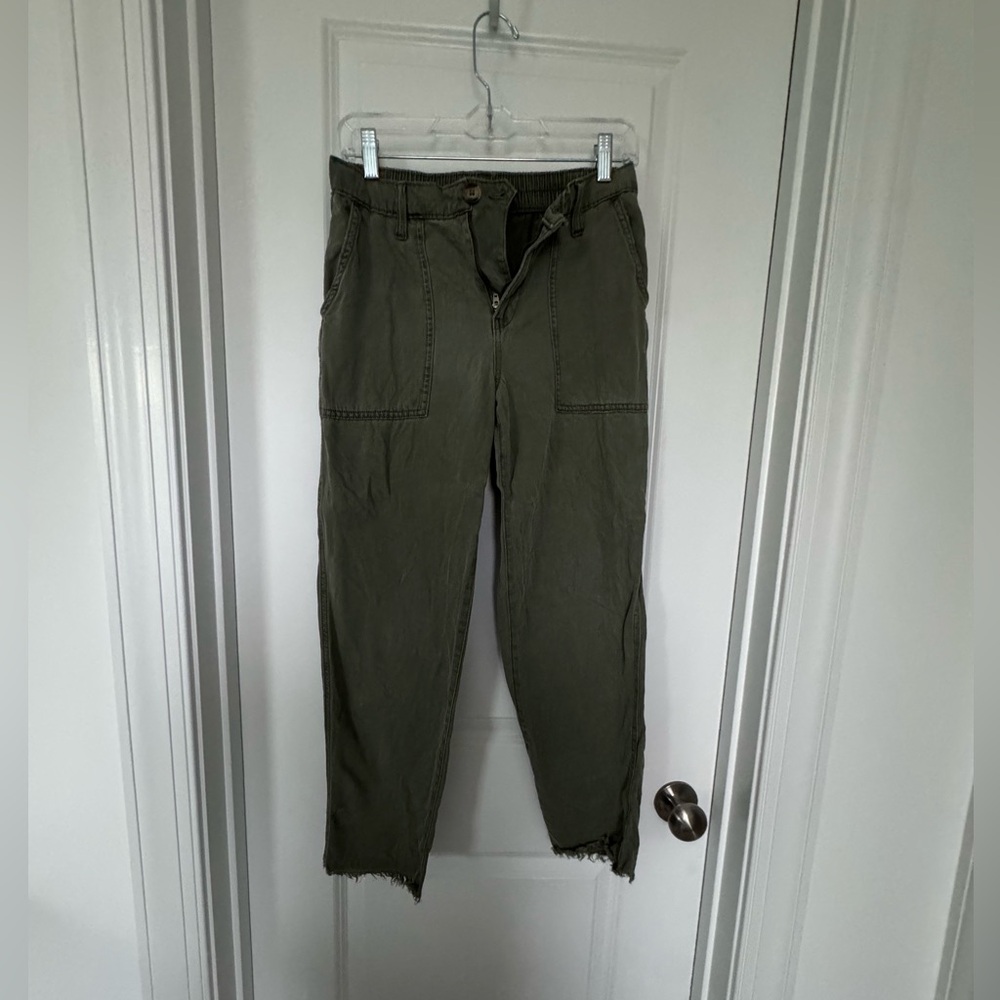 Aerie Frayed Hem Adventure Pants Sz Small
